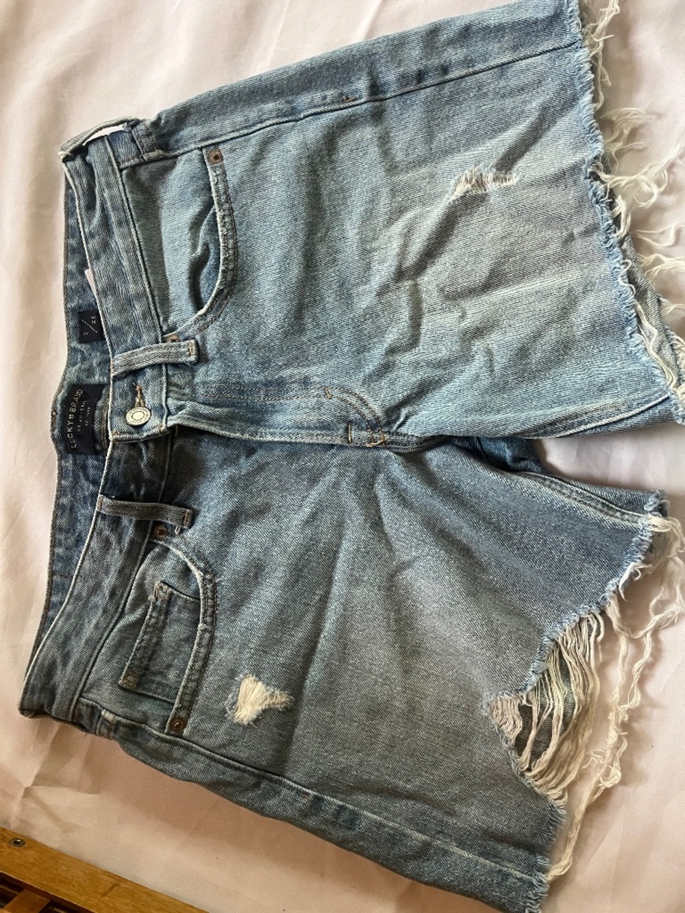 Lucky Brand Size 2 Distressed Denim Shorts Light Wash